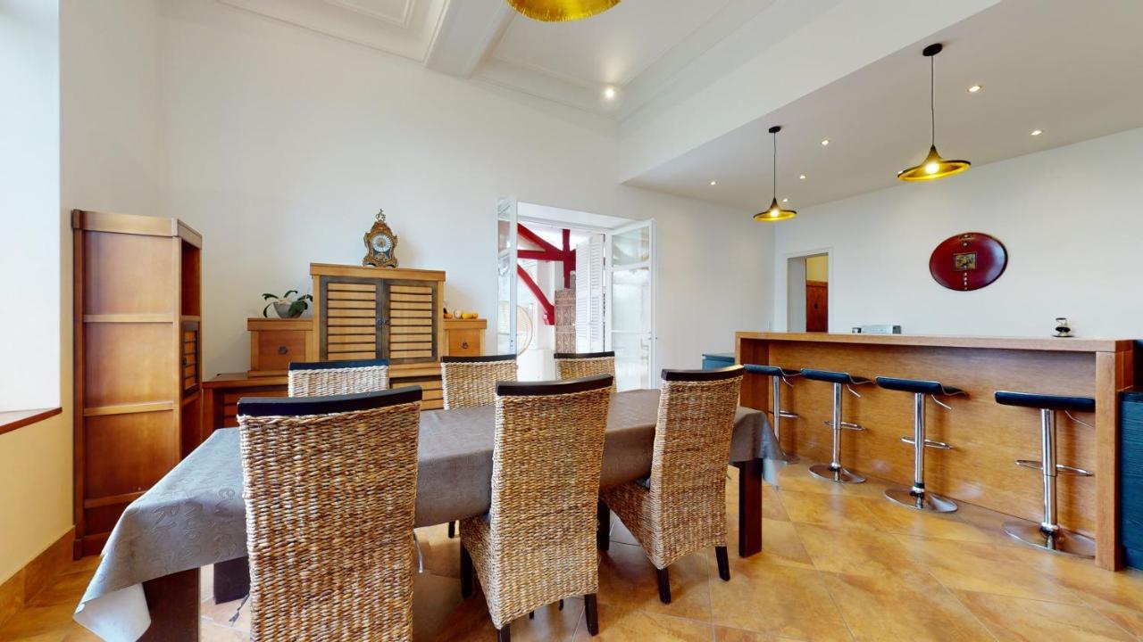 Domaine De La Tisnere Bed & Breakfast Gelos ภายนอก รูปภาพ